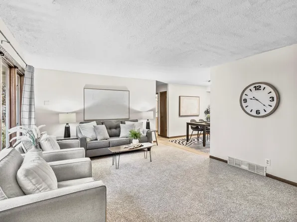 8419 Oakland Ave S, Bloomington, MN 55420