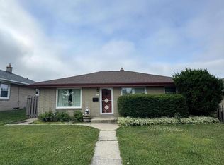 3323 E Lunham Ave, Cudahy, WI 53110