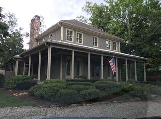 1 Granberry Mnr, Roswell, GA 30076