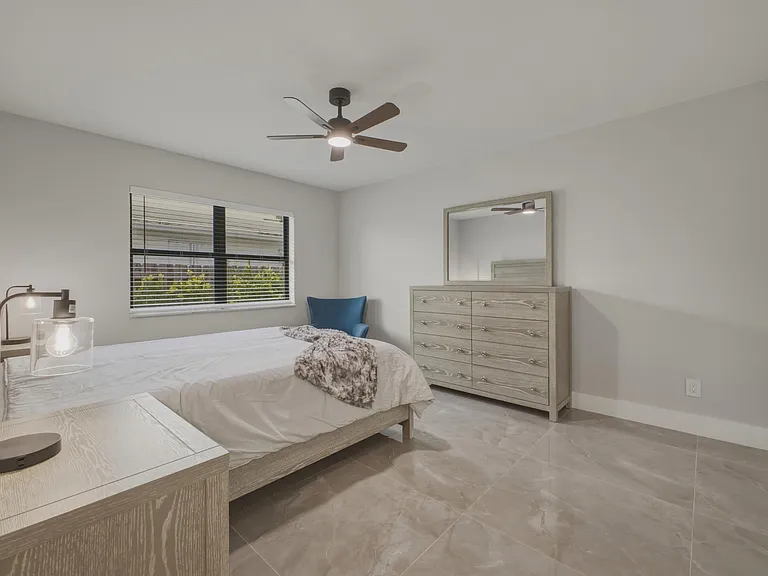 632 Las Palmas Park — Photo 15