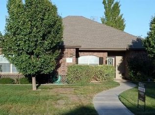 6211 Crockett St, Amarillo, TX 79118
