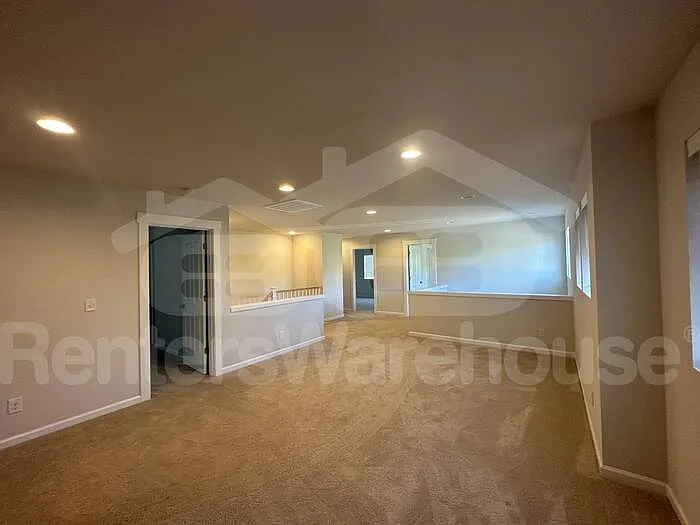 2711 Fiddleback St NE — Photo 16