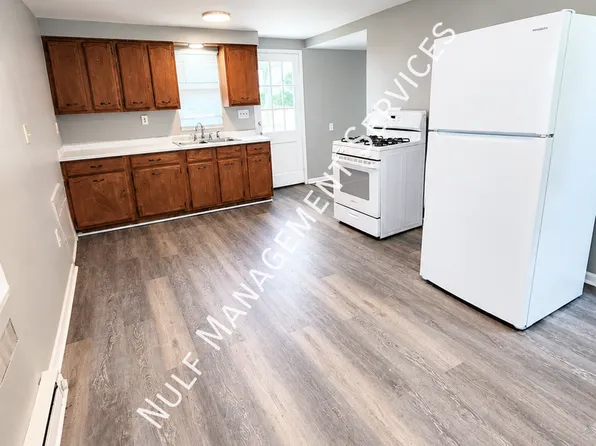 127 Constitution Cir, Clairton, PA 15025