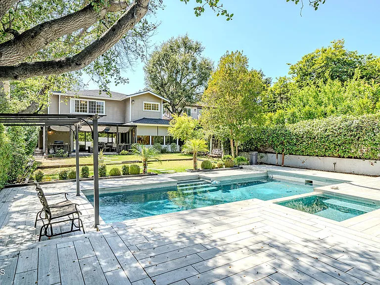 4330 Bel Aire Dr — Photo 48