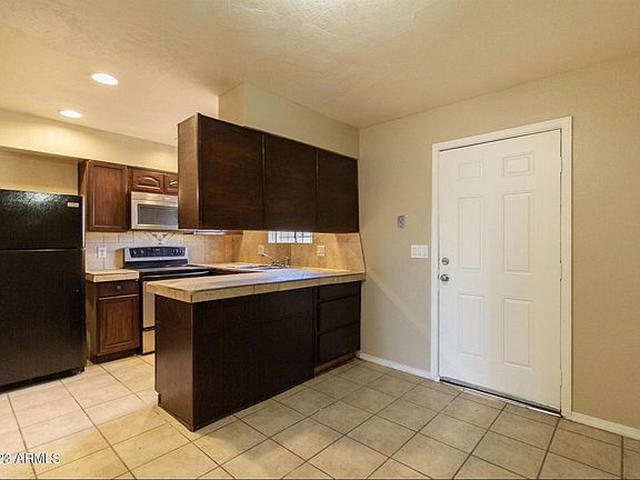 3rd image of 2618 W Campbell Ave
