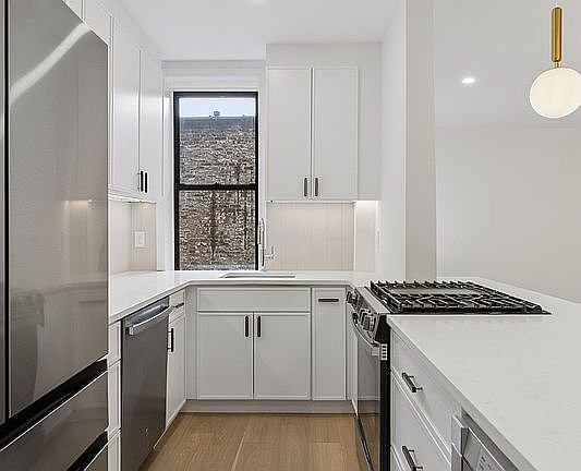 3rd image of 807 Riverside Dr APT 2G