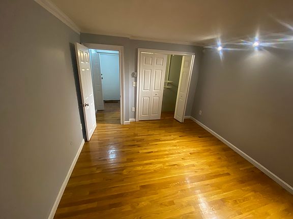 4th image of 1691 Cambridge St #21
