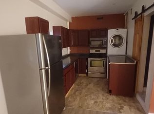 6 McIntyre Rd APT 1, North Oxford, MA 01537