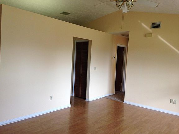 5th image of 1733 SW Burlington Street