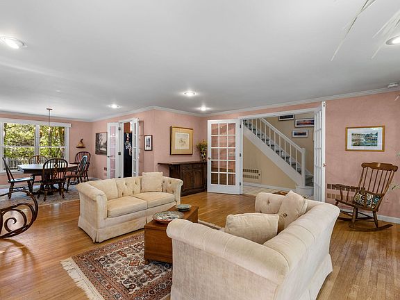 5th image of 215 Stony Brook Road