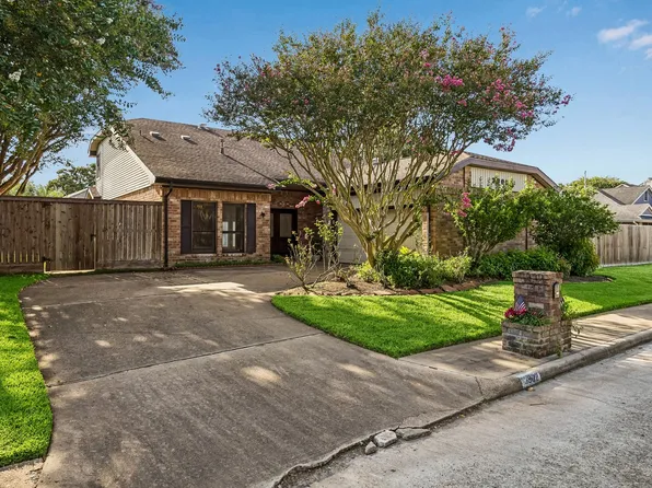 3902 Crystal Falls Dr, Missouri City, TX 77459