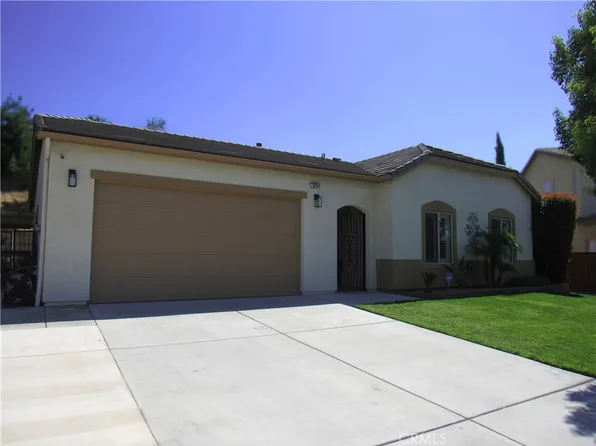 37151 Mulligan Dr, Beaumont, CA 92223