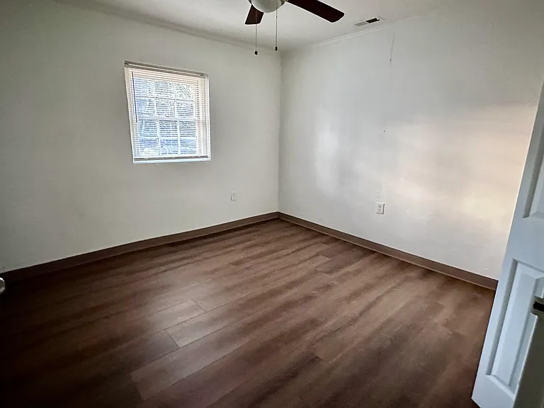 1012 Kennedy St #B — Photo 16