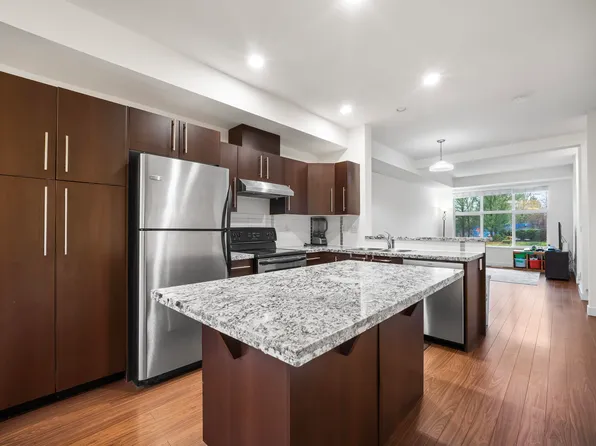 18199 70th Ave #29, Surrey, BC V3S 2N9