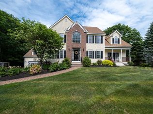 21 Netherwood Rd, Windham, NH 03087