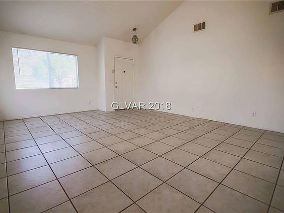 5th image of 2115 Pescara Ct