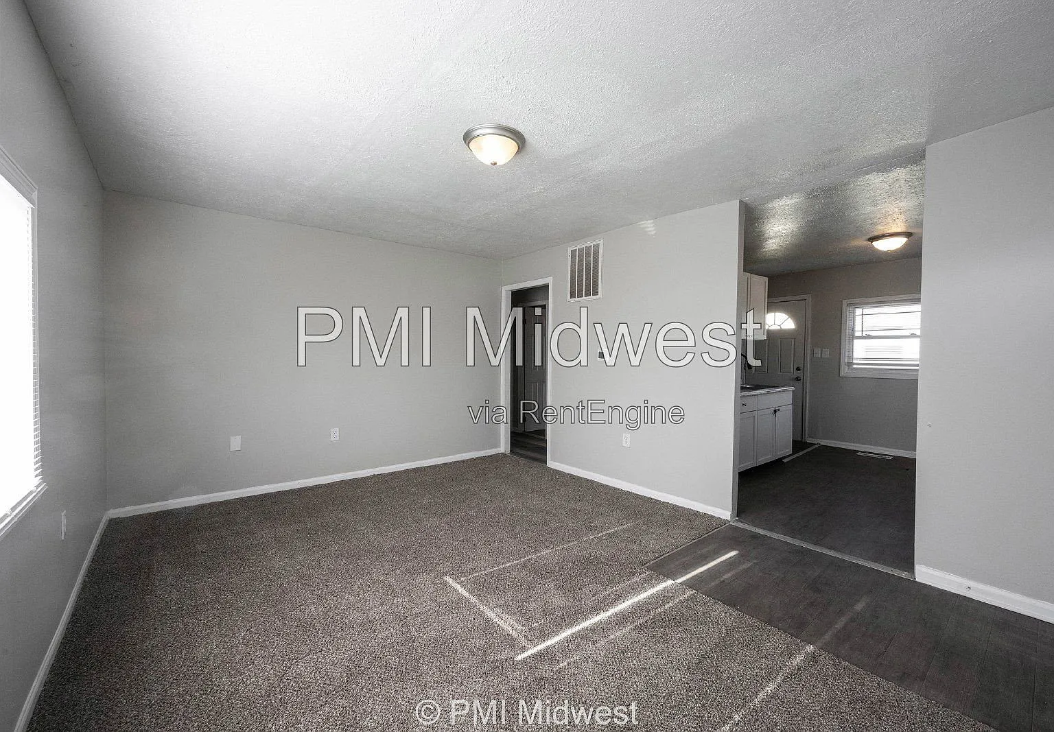 2 bed, 1.0 bath, 725 sqft, $1,095 — Photo 4