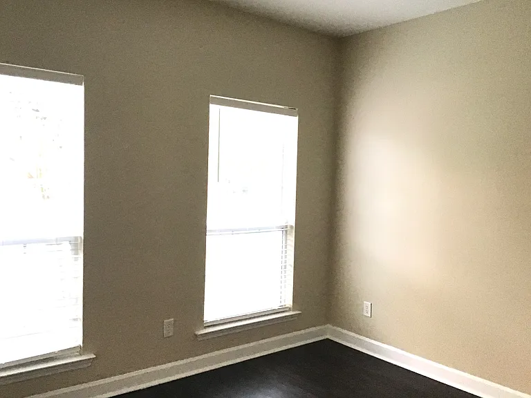 202 Curico Ln — Photo 11