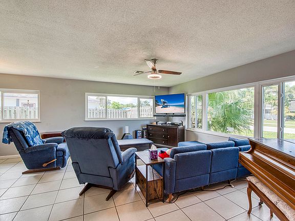 4th image of 3406 Capri Road