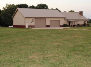 539 Reaba Ave, Congerville, IL 61729