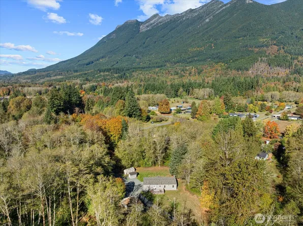 31525 367th Avenue NE, Arlington, WA 98223