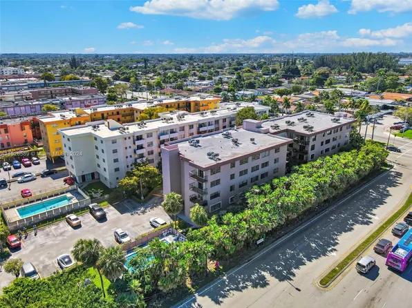 605 NW 72nd Ave APT 508, Miami, FL 33126