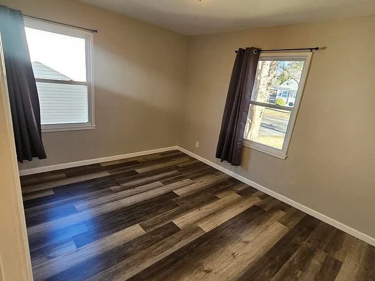 10335 Renfrew Dr — Photo 8