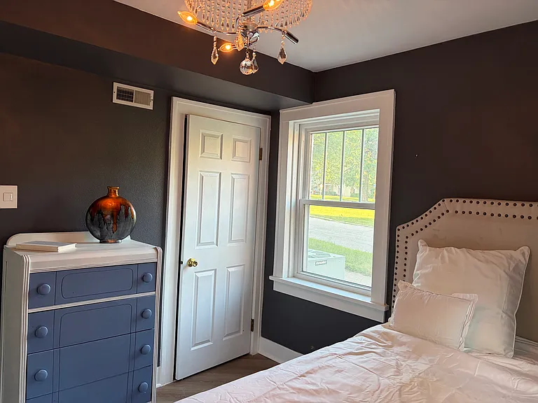4000 University Ave #7 — Photo 22