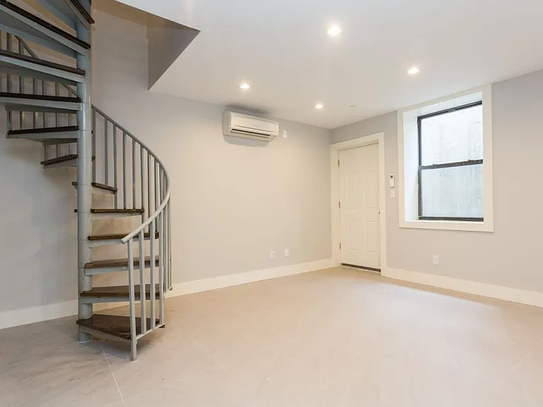 45 Cedar St #1F — Photo 6