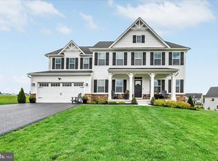 48 Winifred Dr, Hanover, PA 17331