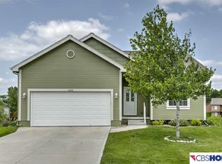 16030 Browne St, Omaha, NE 68116