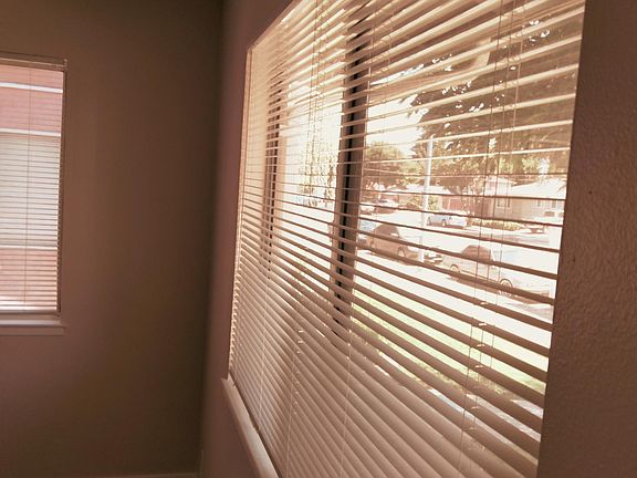 3rd image of 1549 Lincoln Blvd APT 8