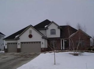 2455 River Shore Ct, Hastings, MN 55033