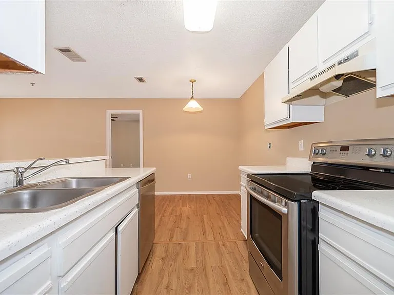 956 Salt Pond Pl #306 — Photo 11