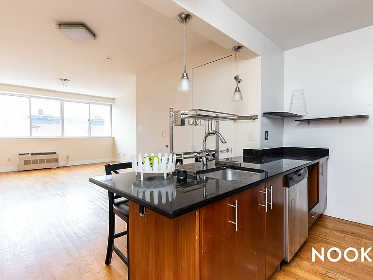 756 Myrtle Ave #4-I — Photo 3