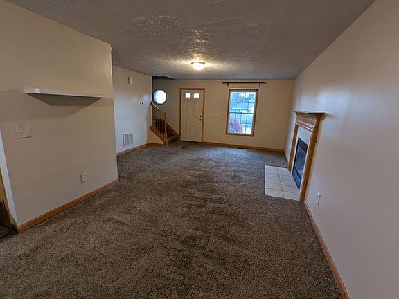 5th image of 8765 Olenbrook Dr
