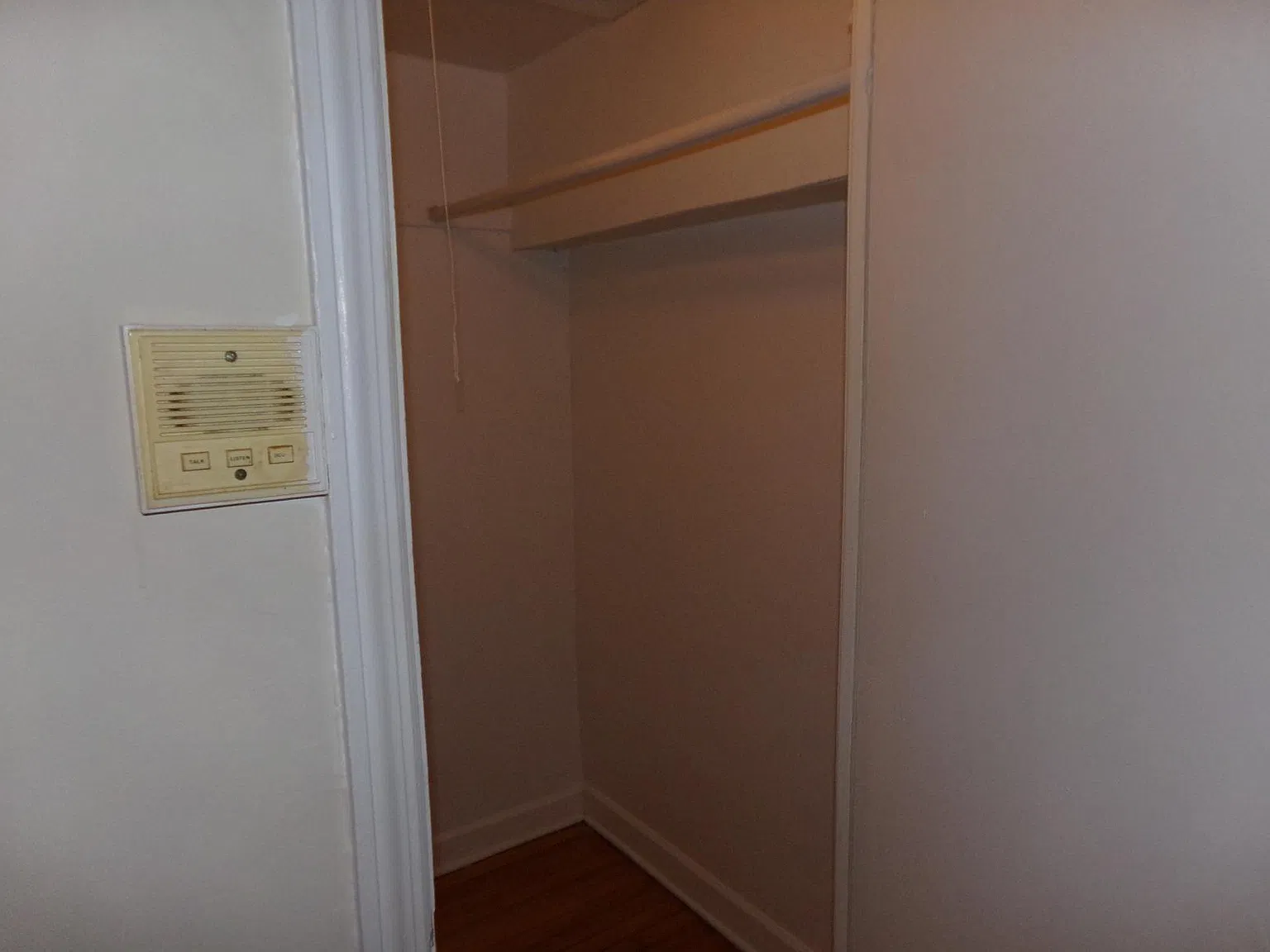 6538 North Lakewood Avenue #G — Photo 4