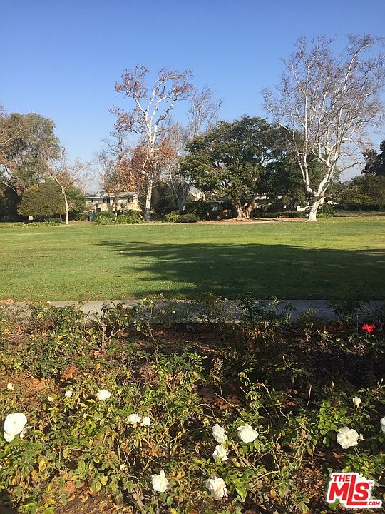 2nd image of 5288 Village Grn