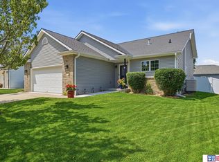7721 S 81st St, Lincoln, NE 68516