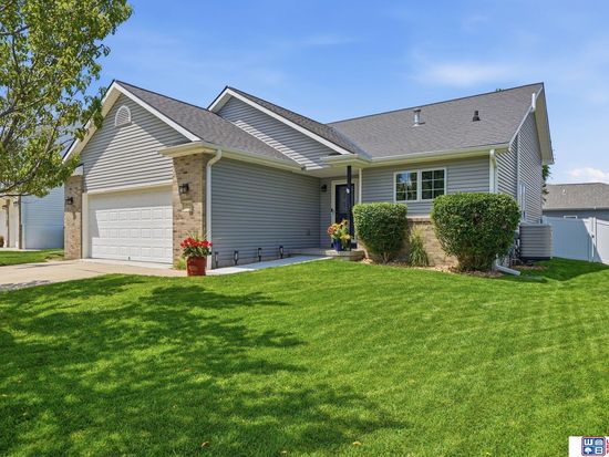 7721 S 81st St, Lincoln, NE 68516