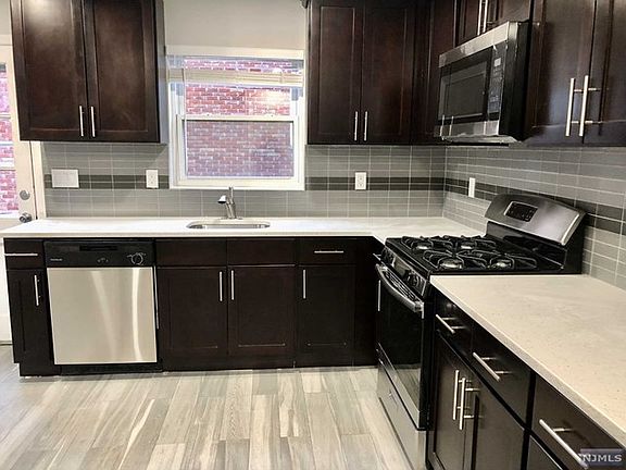 3rd image of 37 Columbia Ave #1