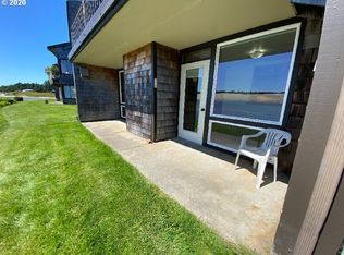 1050 Bay St APT 12, Florence, OR 97439