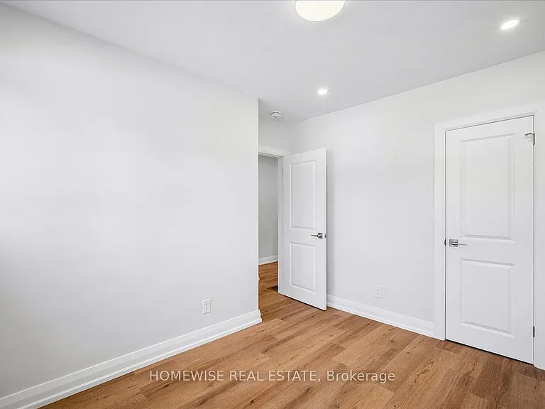 2182 Courtland Dr — Photo 14