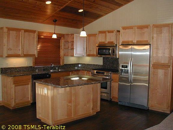 3rd image of 8847 Salmon Ave