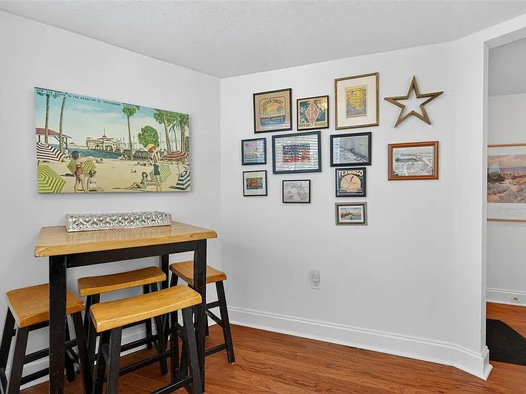 1200 N Shore Dr NE #201 — Photo 31