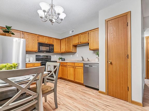 4th image of 9608 Bent Pine Dr APT J