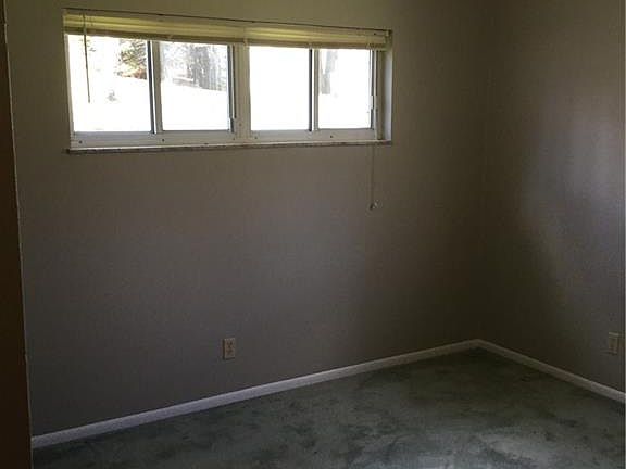 2nd image of 1574 Chapman Dr