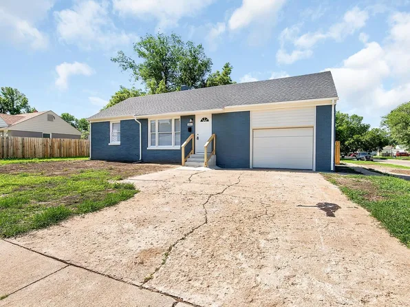 5501 E Funston St, Wichita, KS 67218