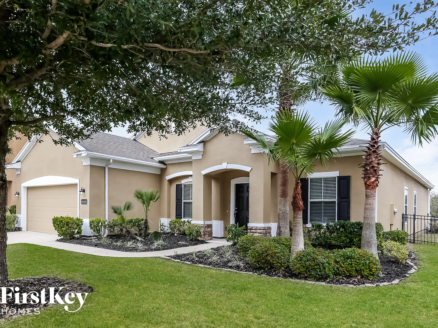 4 bed, 2.5 bath, 2496 sqft, $3,065 — Photo 2
