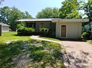 1414 S 6th St, Burlington, IA